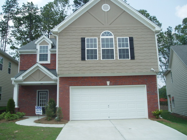 2210 Copper Trail Ln NE in Buford, GA - Building Photo