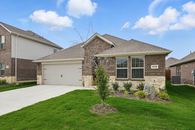 9732 Quail Pointe Rd in Krugerville, TX - Foto de edificio - Building Photo