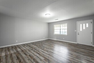 4711 Murray Lake Ln-Unit -A in Chattanooga, TN - Building Photo - Building Photo