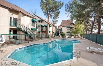 480 Elm Dr in Las Vegas, NV - Building Photo - Building Photo