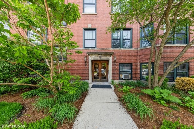 property at 5425 S E View Park