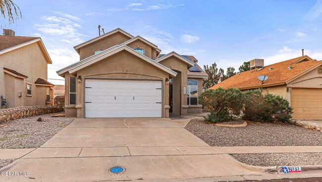 10737 Pleasant Sand Dr in El Paso, TX - Building Photo - Building Photo