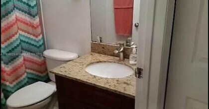 707 NW 208th Dr in Pembroke Pines, FL - Building Photo - Building Photo