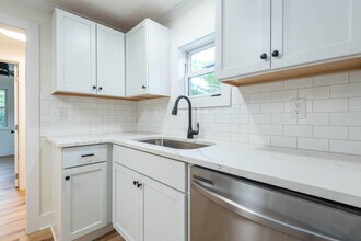 709 W 13th St in Bloomington, IN - Foto de edificio - Building Photo