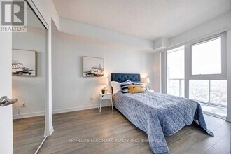 5180 Yonge St in Toronto, ON - Building Photo - Building Photo