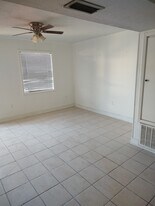 1302 Hardy St, Unit A in Hattiesburg, MS - Building Photo