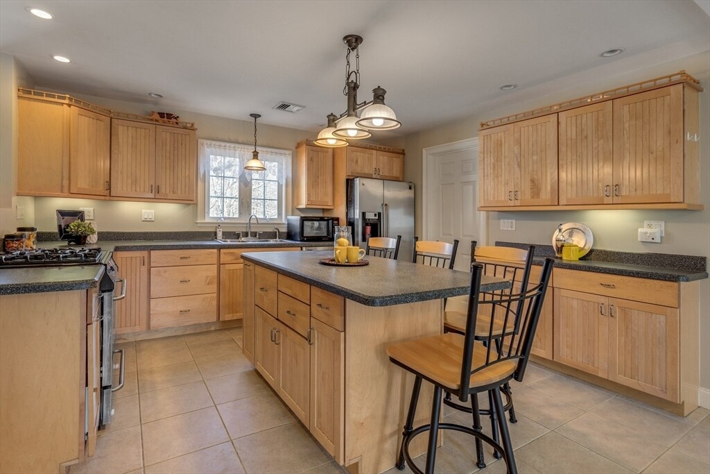 2 Melvin St in Wakefield, MA - Building Photo