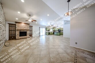 6319 W Villa Maria Dr in Glendale, AZ - Building Photo - Building Photo