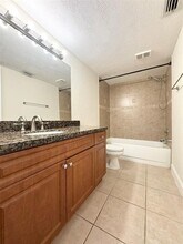 8200 NW 24th St, Unit 8200 in Coral Springs, FL - Foto de edificio - Building Photo