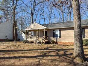 9806 Brenspark Rd in Chesterfield, VA - Building Photo - Building Photo