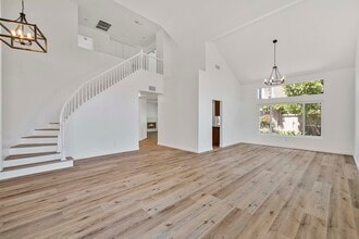 2472 Notre Dame Cir in Corona, CA - Building Photo - Building Photo