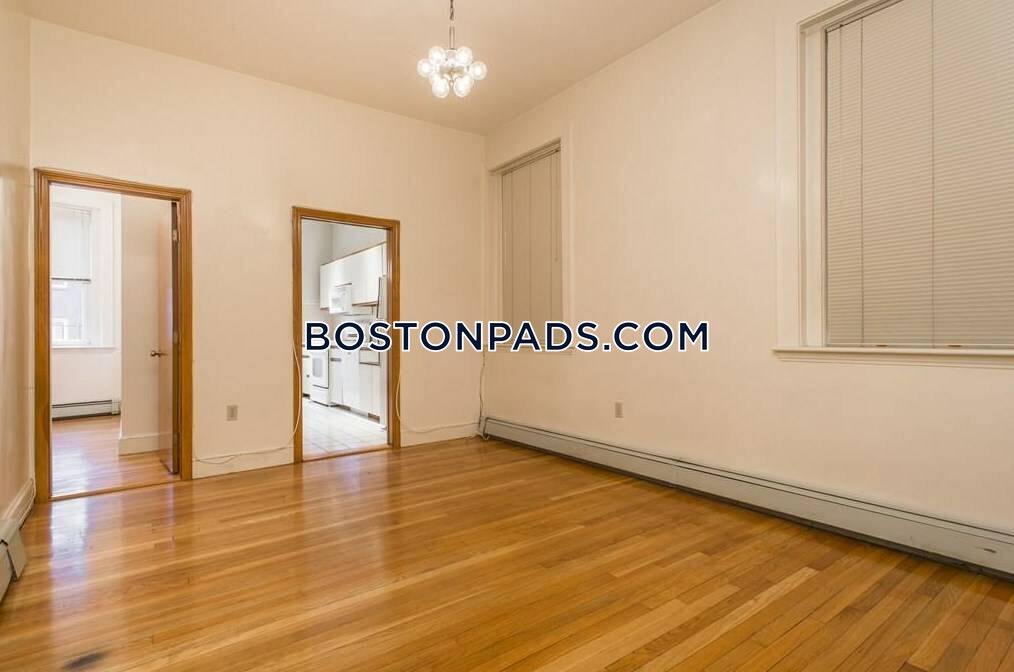 283 Hanover St-Unit -2 in Boston, MA - Building Photo