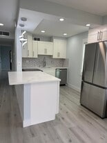 216 Normandy Ln in Delray Beach, FL - Building Photo