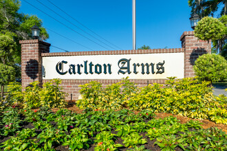 Carlton Arms of North Lakeland in Lakeland, FL - Foto de edificio - Building Photo