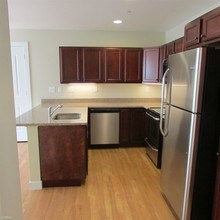 20 Pond St in Braintree, MA - Building Photo - Building Photo