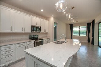 17161 Anesbury Pl in Ft. Myers, FL - Building Photo - Building Photo