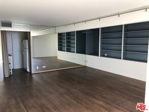 241 Rees St in Los Angeles, CA - Building Photo - Building Photo