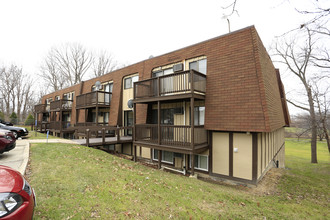 Baron Arms Apartments in Lorain, OH - Building Photo - Building Photo