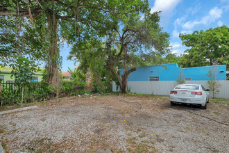 5422-5434 NW 5th Ave in Miami, FL - Building Photo - Building Photo