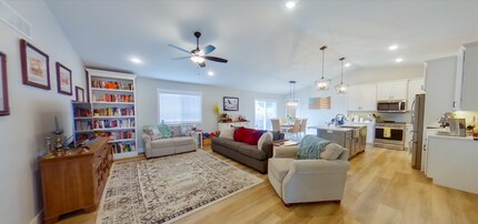 8882 Regina Ln in Manhattan, KS - Building Photo - Building Photo