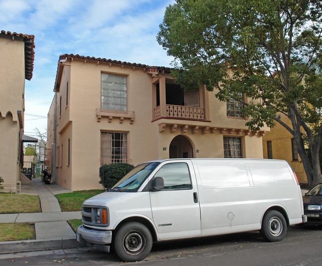 418 N Stanley Ave in Los Angeles, CA - Building Photo - Building Photo