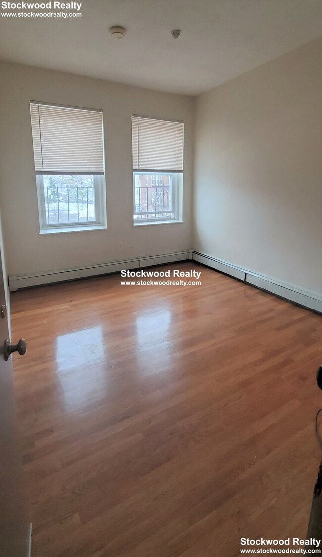 23 S Huntington Ave, Unit 49-301 in Boston, MA - Building Photo - Building Photo