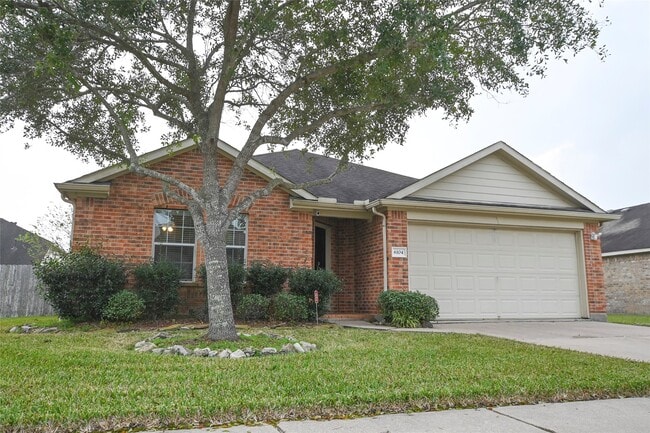 6104 Promenade Ln in Pearland, TX - Building Photo - Building Photo