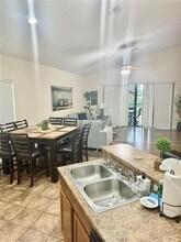 348 Lake Davenport Cir in Davenport, FL - Building Photo - Building Photo