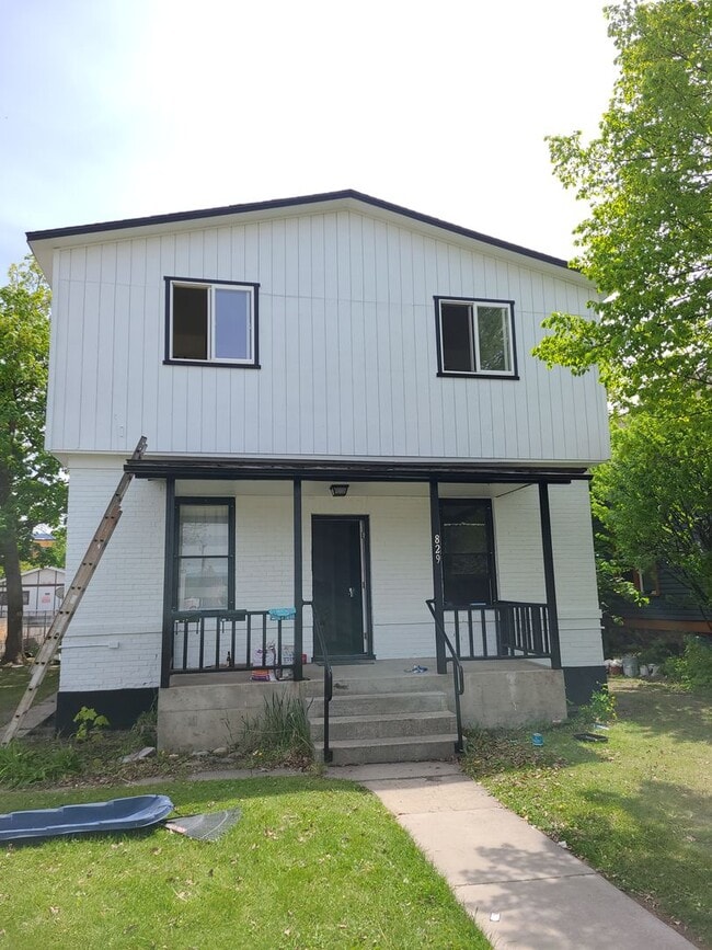 property at 829-829 Sherwood St