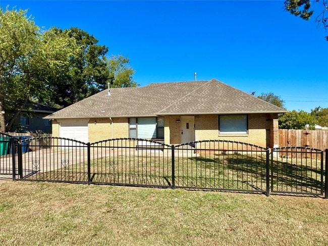 1101 W Wilshire Blvd in Oklahoma City, OK - Building Photo - Building Photo