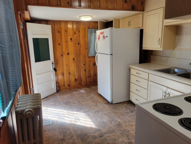 508 S Huttig Ave in Independence, MO - Building Photo - Building Photo