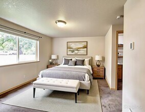 2107 Willows Rd in Seaview, WA - Building Photo - Building Photo