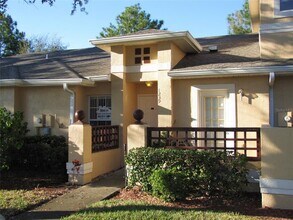 1239 Lucaya Cir in Orlando, FL - Foto de edificio - Building Photo