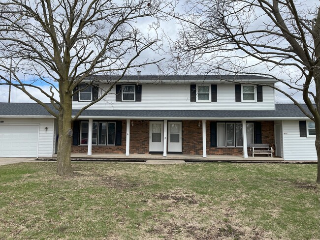 3632 Glenbrooke Ln in Allouez, WI - Building Photo - Building Photo