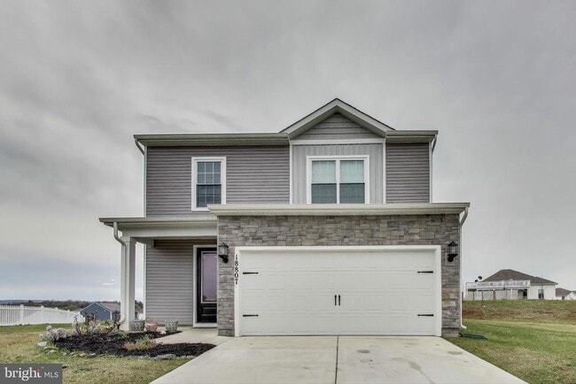 property at 18807 Forsyth Ct