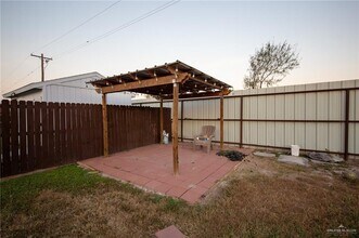 1130 Madrid St in Alamo, TX - Building Photo - Building Photo