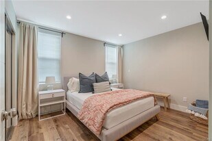 8034 Airlane Ave in Los Angeles, CA - Building Photo