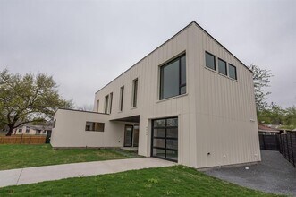 4906 Aberdeen Cir in Austin, TX - Building Photo - Building Photo