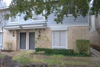 Memorial Mews in Houston, TX - Building Photo - Building Photo