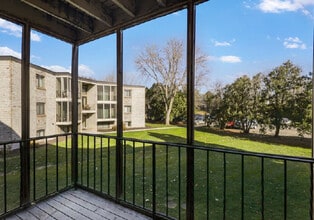 Stonebridge Apartments in Stillwater, MN - Foto de edificio - Building Photo