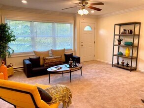 99 Prospect St in Babylon, NY - Building Photo - Building Photo