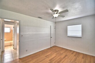 309 Thomas Ave in Frostproof, FL - Building Photo - Building Photo