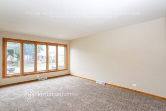 2820 W 102nd Pl in Evergreen Park, IL - Building Photo - Building Photo