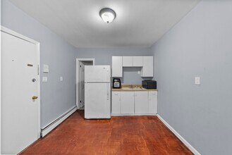 146 Bowers St in Jersey City, NJ - Building Photo - Building Photo