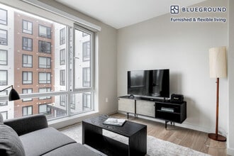 1550 Soldiers Field Rd in Boston, MA - Building Photo - Building Photo