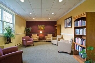 11 Porter St in Danvers, MA - Building Photo - Building Photo