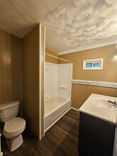 220 W Nebraska Ave in Peoria, IL - Building Photo - Building Photo