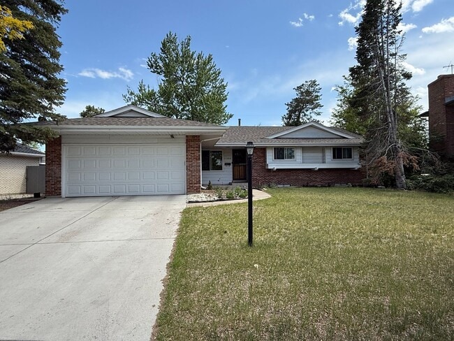 11008 E Mexico Ave in Aurora, CO - Building Photo - Building Photo