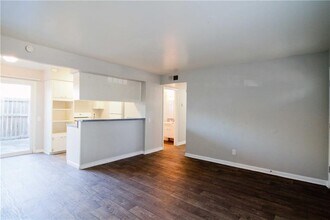 2506 Manor Cir in Austin, TX - Building Photo - Building Photo