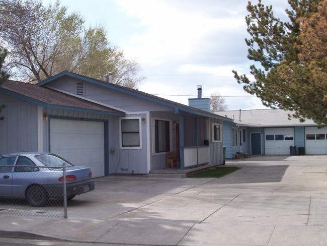 1000 Virbel Ln in Reno, NV - Building Photo - Building Photo